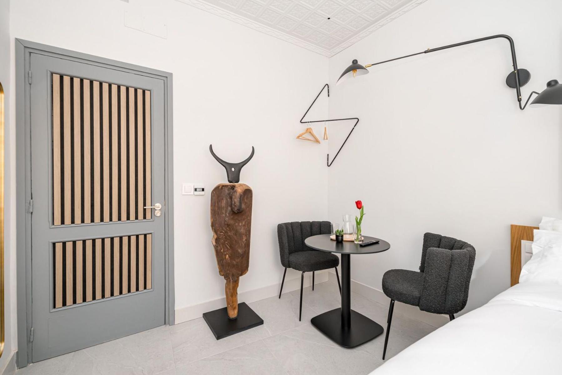 Centric Creative Rooms Мадрид Экстерьер фото