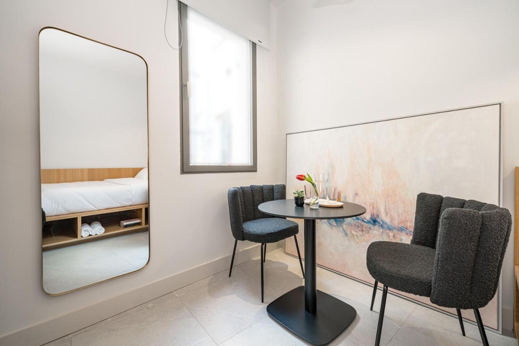 Centric Creative Rooms Мадрид Экстерьер фото