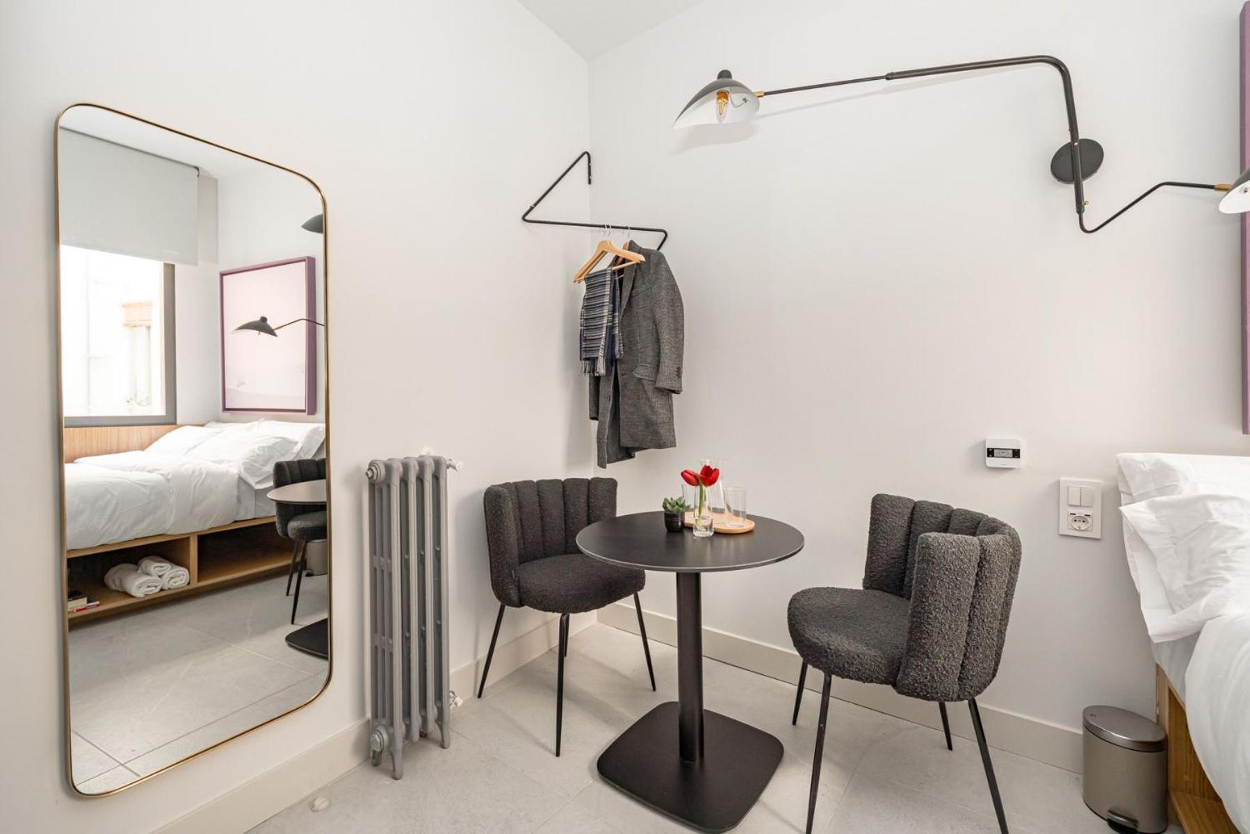 Centric Creative Rooms Мадрид Экстерьер фото
