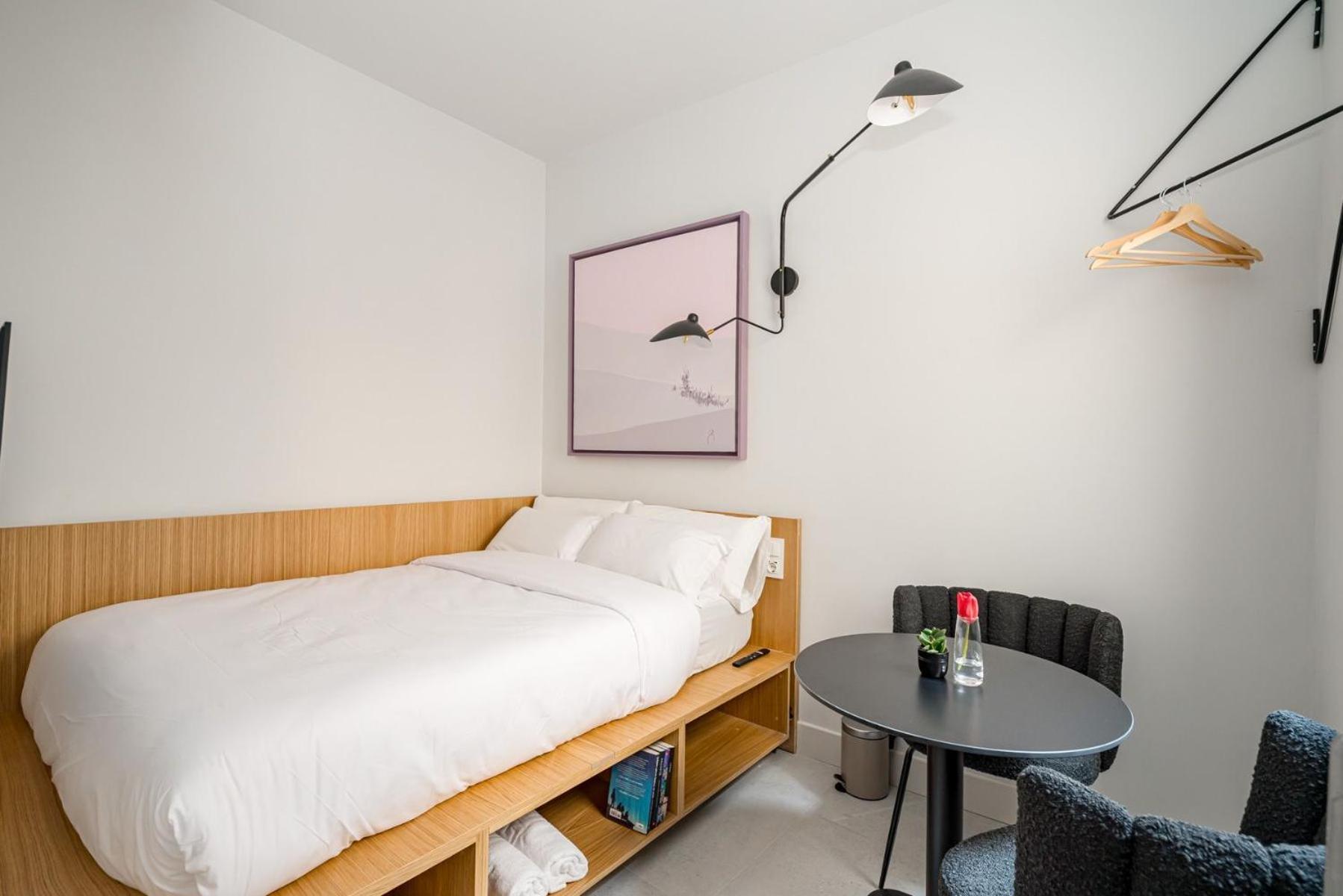 Centric Creative Rooms Мадрид Экстерьер фото