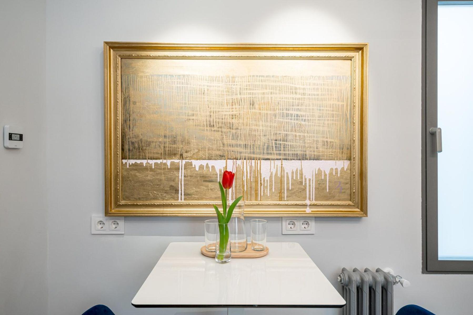 Centric Creative Rooms Мадрид Экстерьер фото