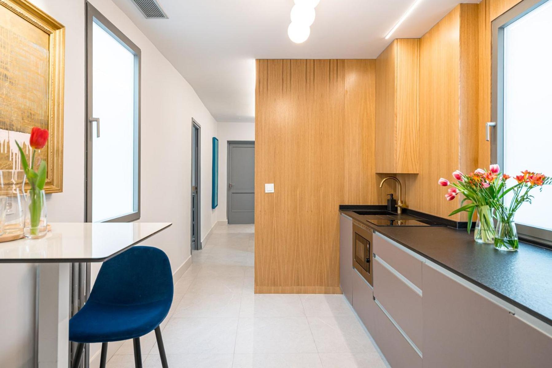 Centric Creative Rooms Мадрид Экстерьер фото