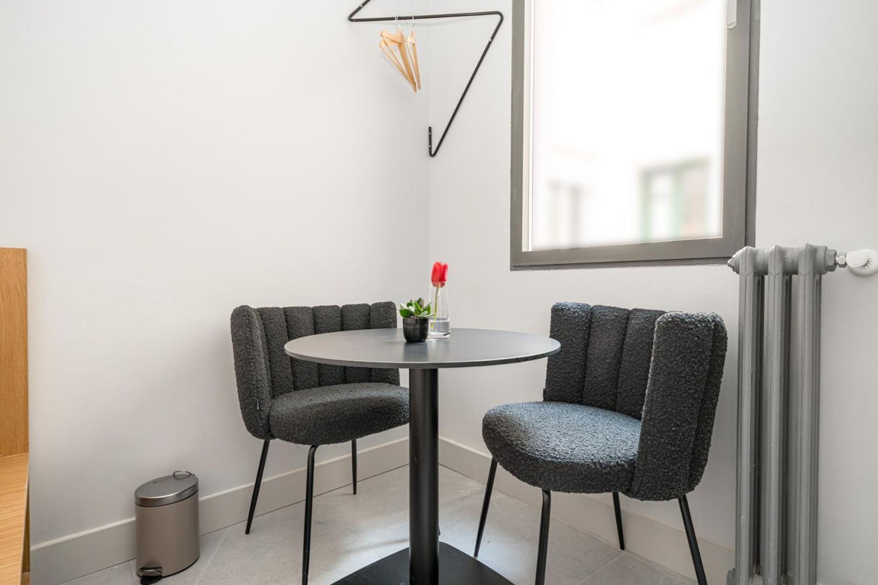 Centric Creative Rooms Мадрид Экстерьер фото
